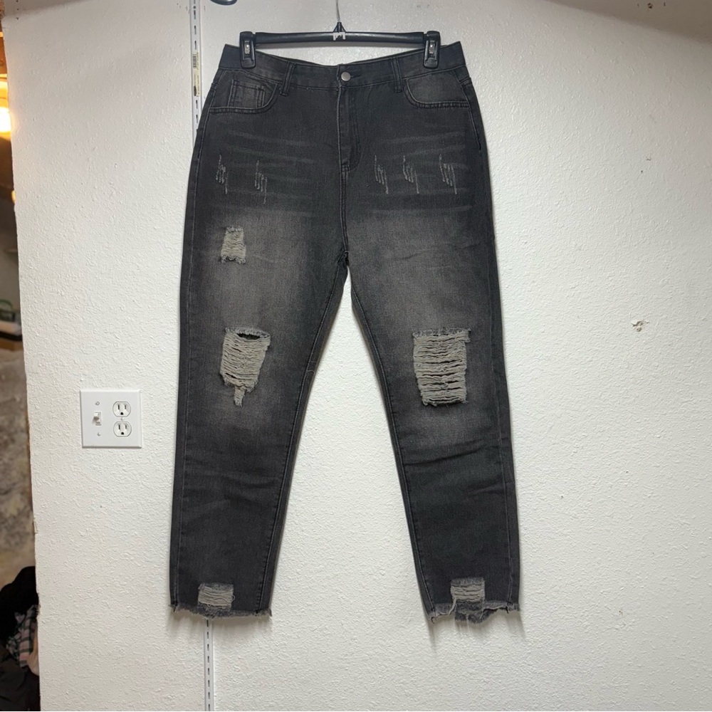 Gray Distressed Jeans 062